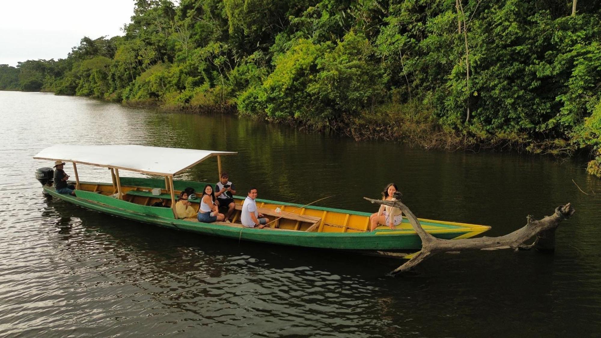 Valencia Lake Lodge Puerto Maldonado Eksteriør bilde